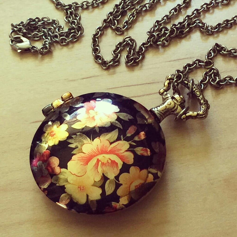 Locket necklace - Picture 3 of 4
